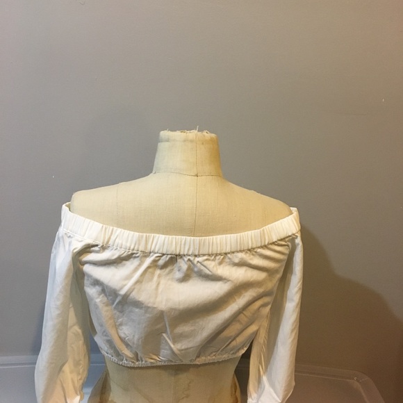 BDG off the shoulder crop top - Picture 2 of 3